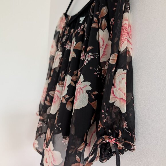 3/$30 Off the shoulder floral blouse - Picture 3 of 4